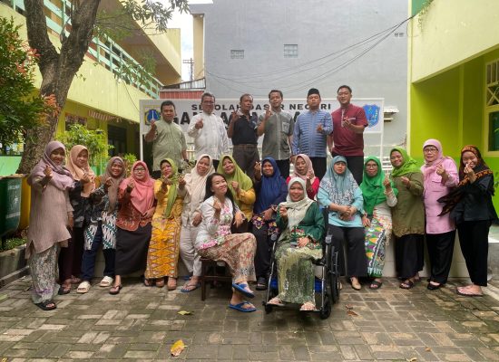 Foto Bersama Tiga
